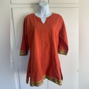 World‎ Market Made in India Burnt Orange Women's Tunic w/ Gold Trim. Size S/M